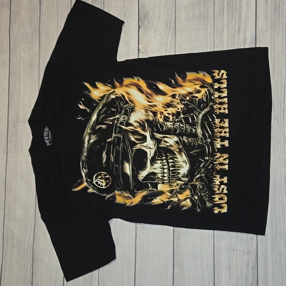 Lost In The Hills Flaming Skull Short Sleeve T-Shirt Black/Gold Size M NWOT